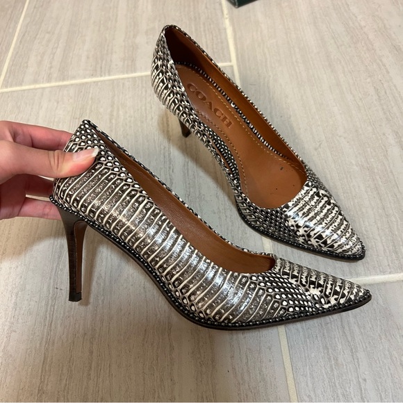 Coach Beadchain Pump In Snakeskin - Picture 5 of 10